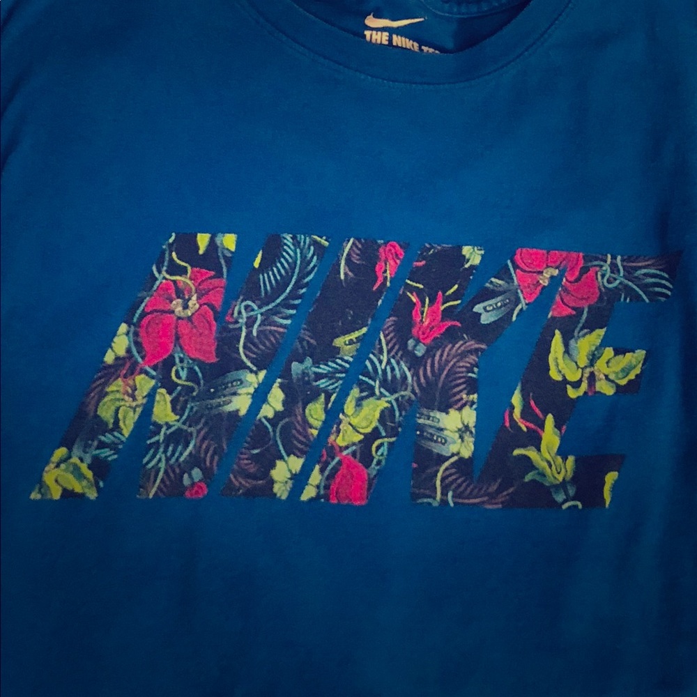 🔸NEGOTIABLE🔸 Men’s Nike Tee